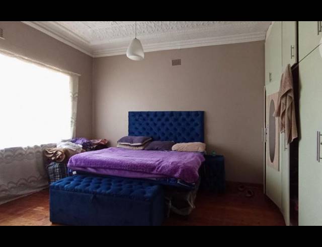 3 BEDROOM HOUSE FOR SALE IN KENSINGTON